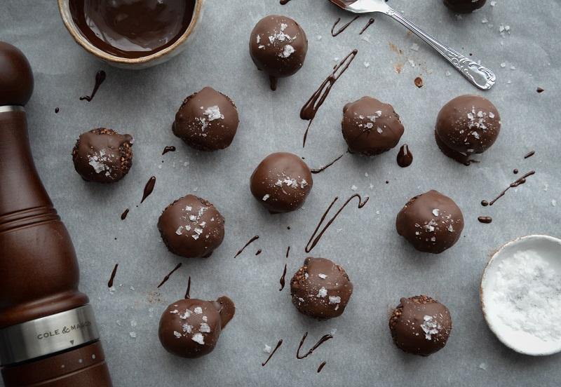 Gluten Free Vegan Sea Salt & Dark Chocolate Bliss Balls Cole & Mason UK