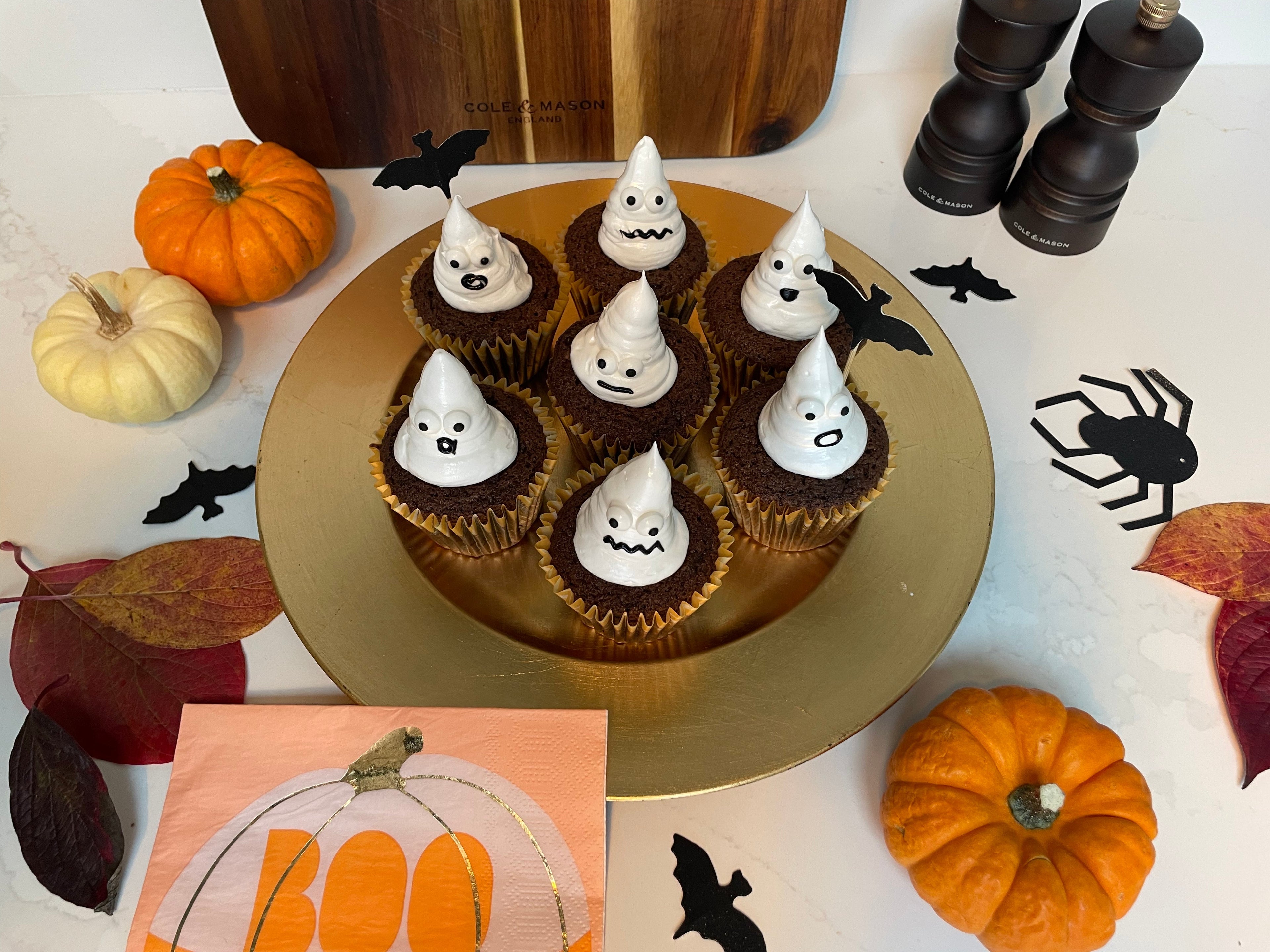 Ghostly Halloween Cupcakes